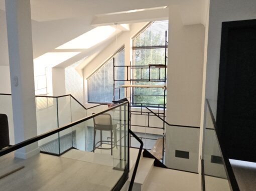 Aranżacja okien trapezowych