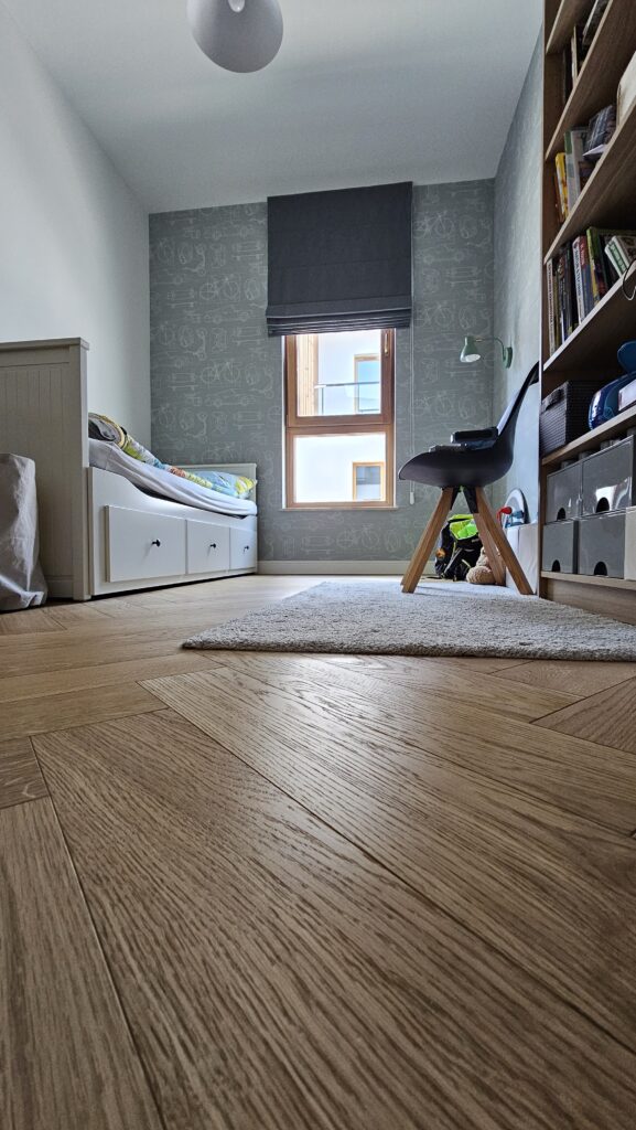 aranżacja okien w małych przestrzeniach