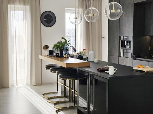 Aranżacja okna w kuchni