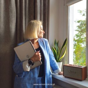 Zasłony w aranżacji wnętrz. Praktyczne i stylowe sposoby wykorzystania tkanin we wnętrzach.