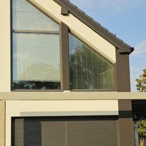 Okna trapezowe w projektach budowlanych